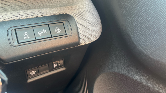 Citroen C3 1.2 Turbo Plus 5dr Petrol Hatchback - Image 31